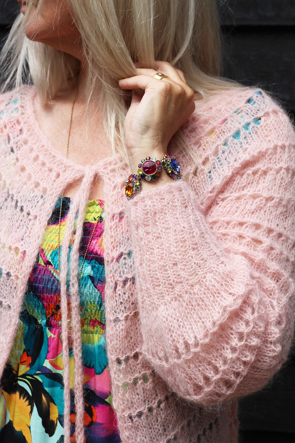 Madi cardigan knitting kit