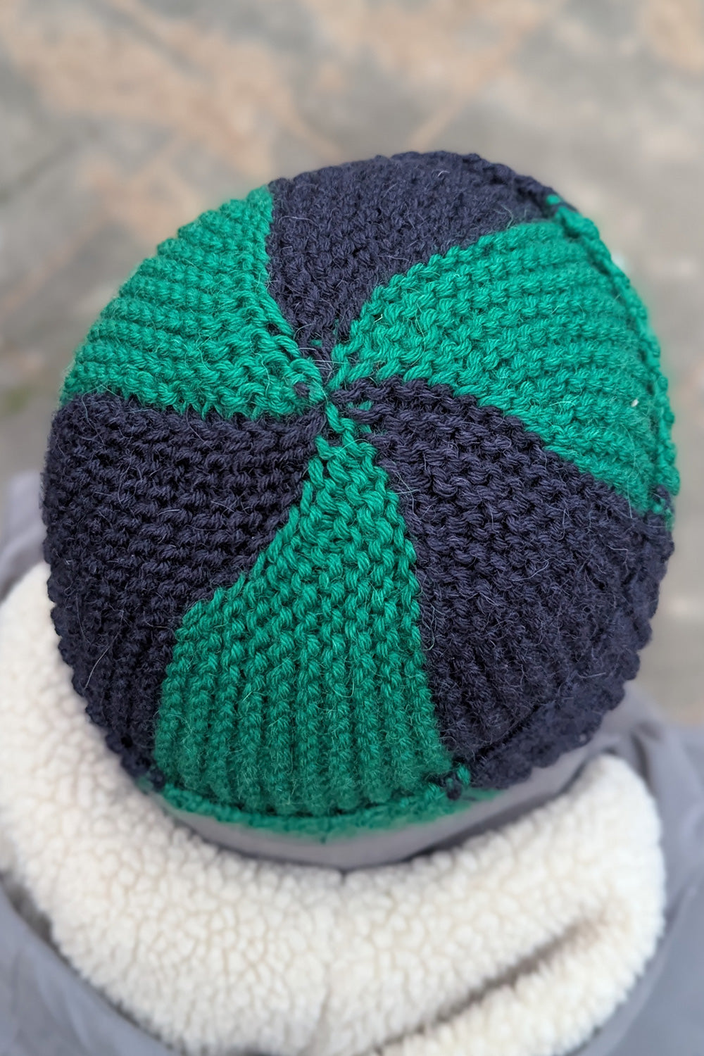 Cirkus hue kids size strikke-kit