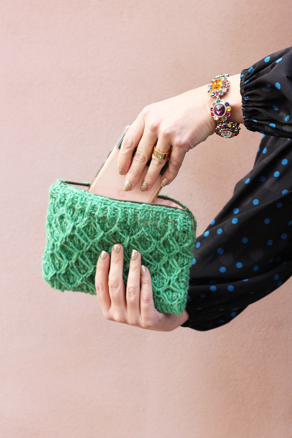 Dagmar purse knitting kit