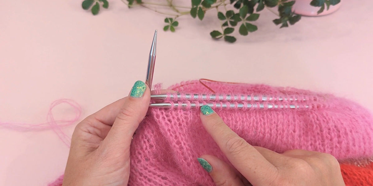 Sådan strikker du løbegangen på Anna kjolen