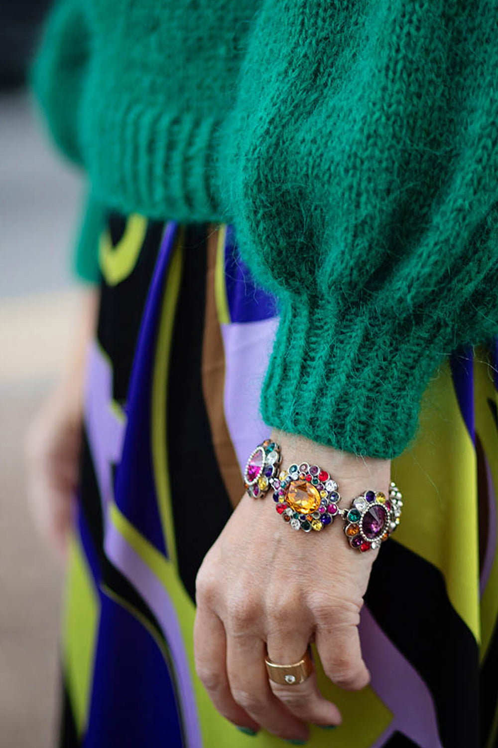 Anna sweater ensfarvet strikke-kit