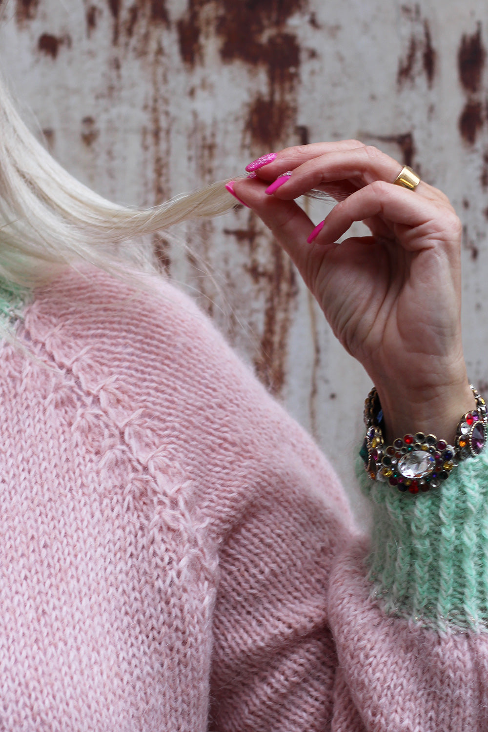 Cathy cardigan knitting kit