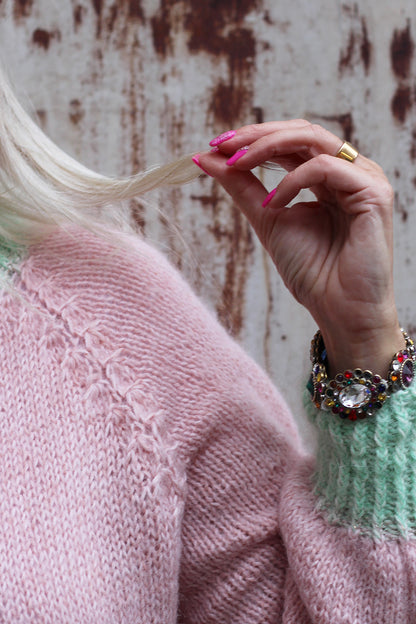 Cathy cardigan knitting kit