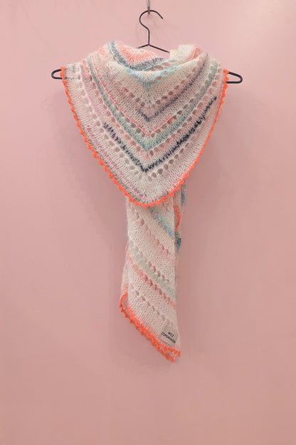 Hand-knitted Madi Max scarf Patch edition