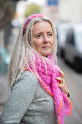 Madi Max scarf neon edition knitting kit