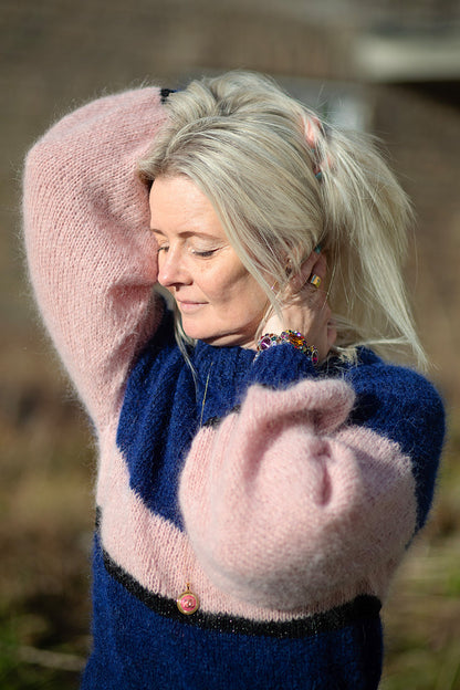 Anna dress knitting kit